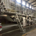 Máquina para fabricação de lenços de papel higiênico